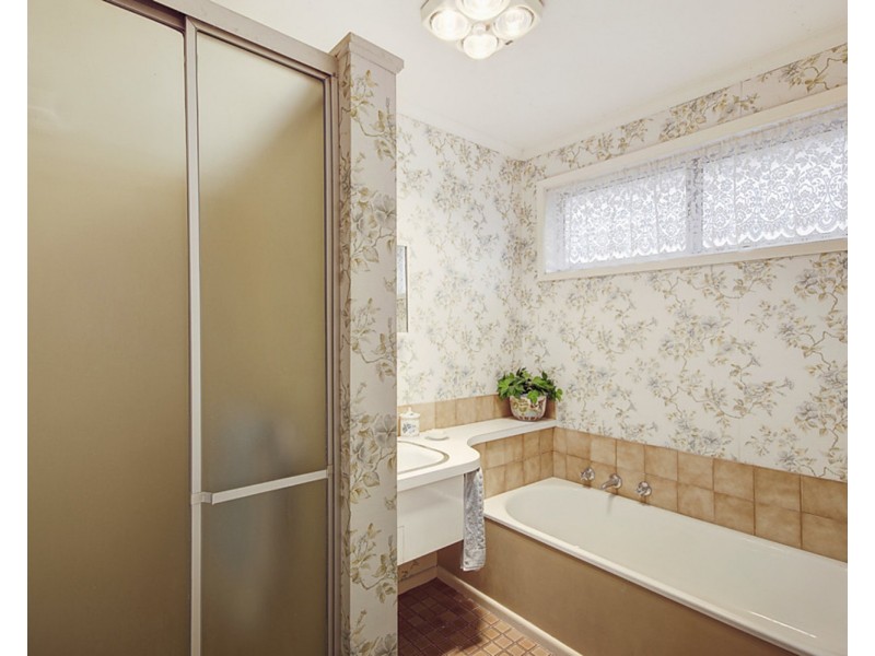 32 Cheryl Crescent, Belmont VIC 3216