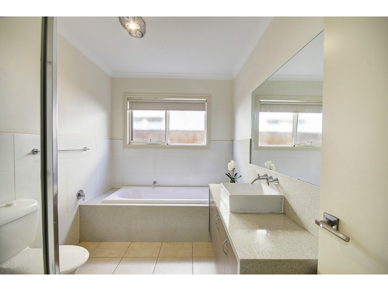 1/4 Grafton Street, St Albans Park VIC 3219
