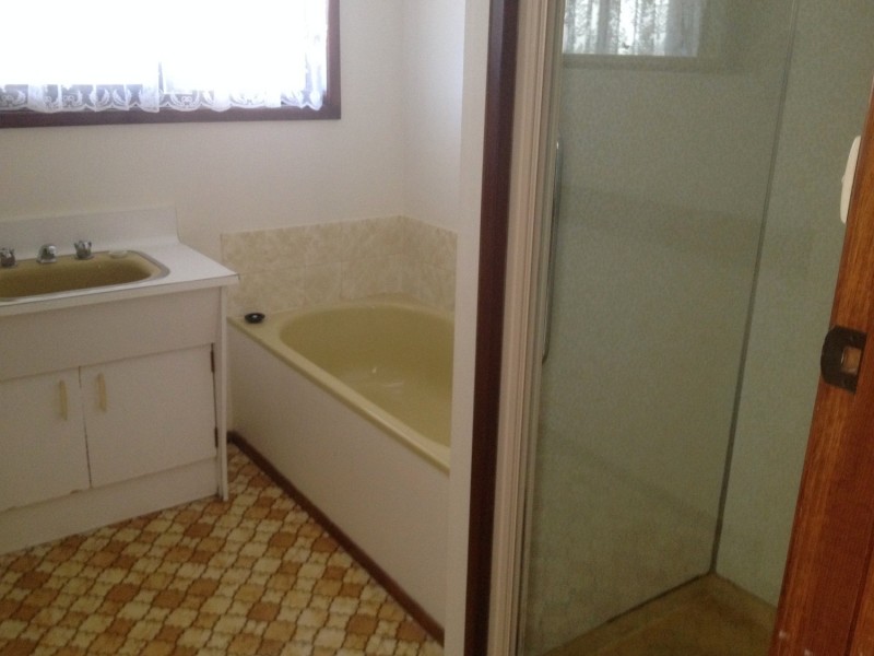 11 Wellwood Avenue, Norlane VIC 3214