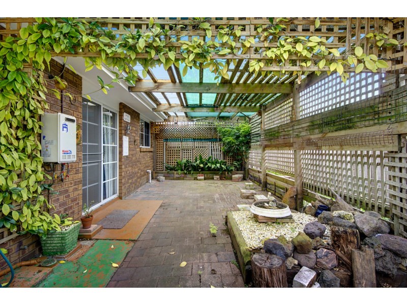 2/38 Orbit Drive, Whittington VIC 3219