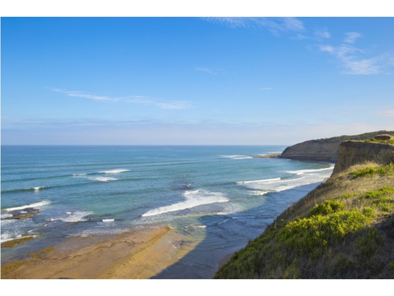 2 Regal Road, Jan Juc VIC 3228