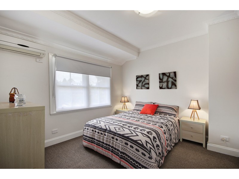 27 Churchill Avenue, Newtown VIC 3220