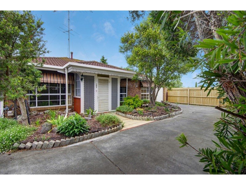 2/38 Orbit Drive, Whittington VIC 3219