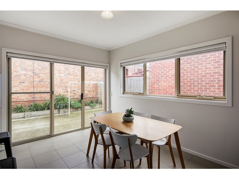 6 Clarendon Street, Newtown VIC 3220