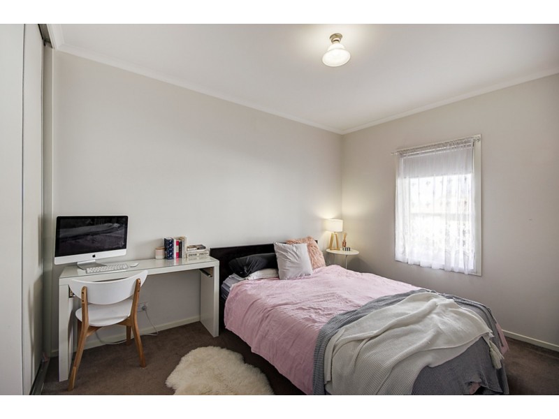 6 Clarendon Street, Newtown VIC 3220