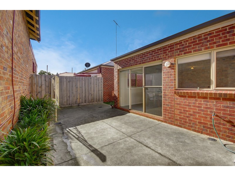 6 Clarendon Street, Newtown VIC 3220
