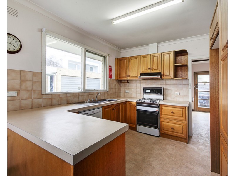23 Roebuck Street, Newtown VIC 3220