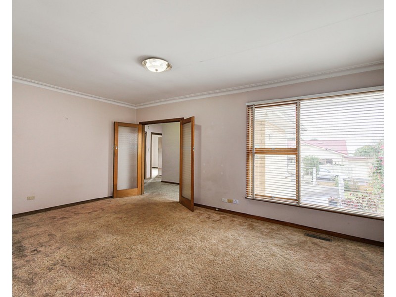 23 Roebuck Street, Newtown VIC 3220