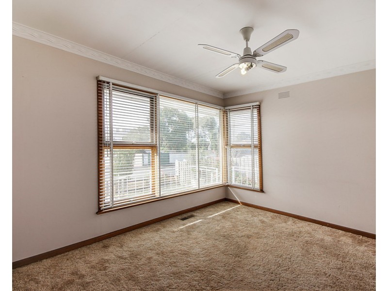 23 Roebuck Street, Newtown VIC 3220