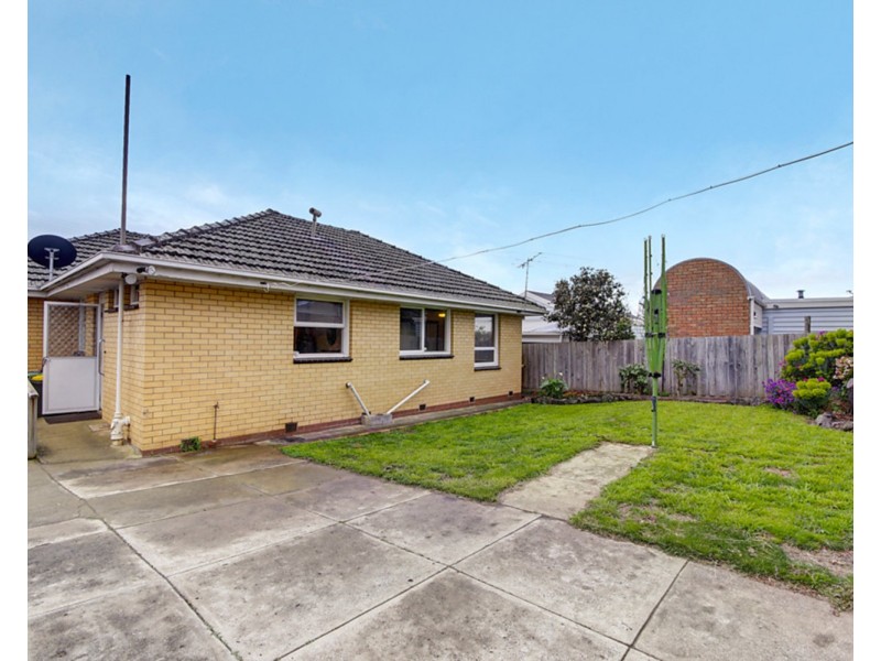 23 Roebuck Street, Newtown VIC 3220