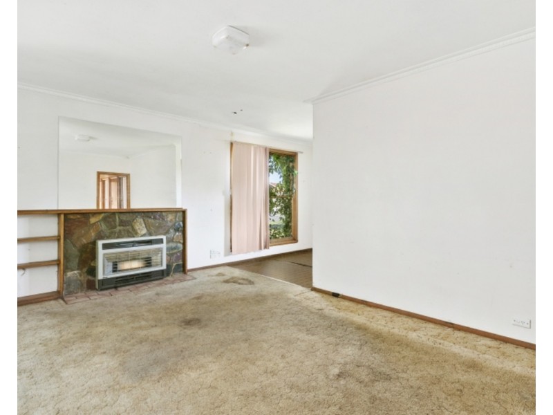 9  Canterbury (East) Road, Lara VIC 3212