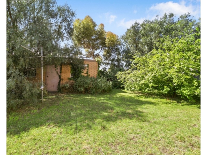 9  Canterbury (East) Road, Lara VIC 3212