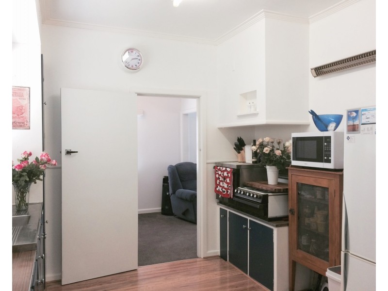 394 Aberdeen Street, Newtown VIC 3220