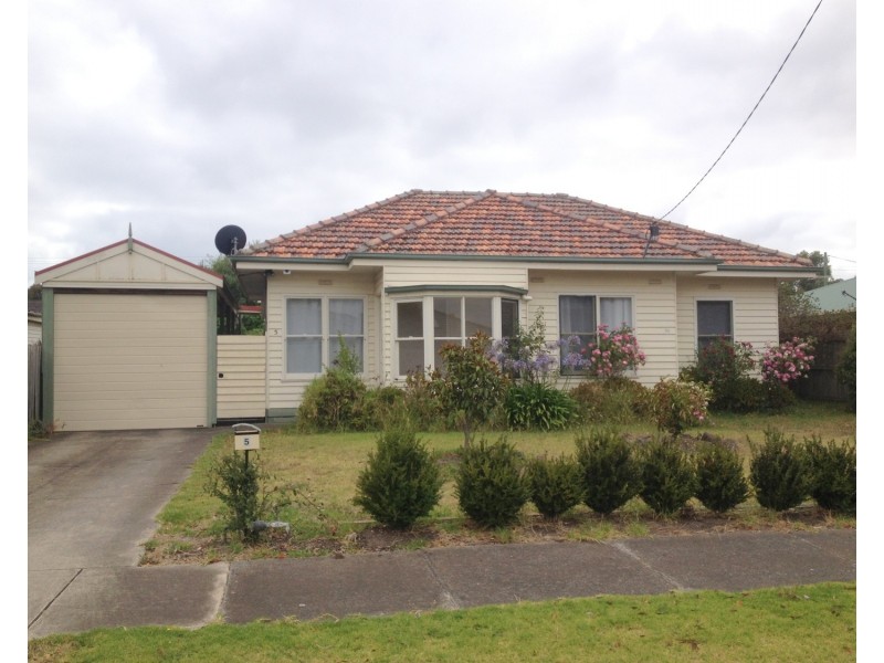 5 McNeil Avenue, East Geelong VIC 3219