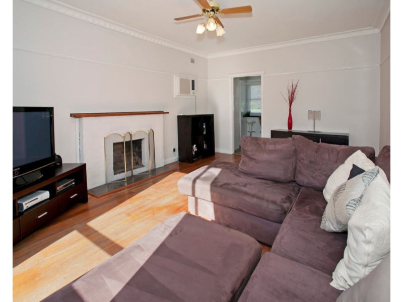 1 Laura Avenue, Belmont VIC 3216