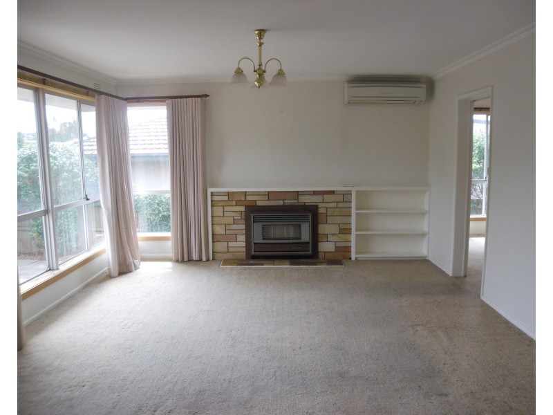1 cedmar Avenue, Highton VIC 3216