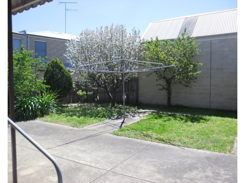 17 Richmond Crescent, Geelong VIC 3220