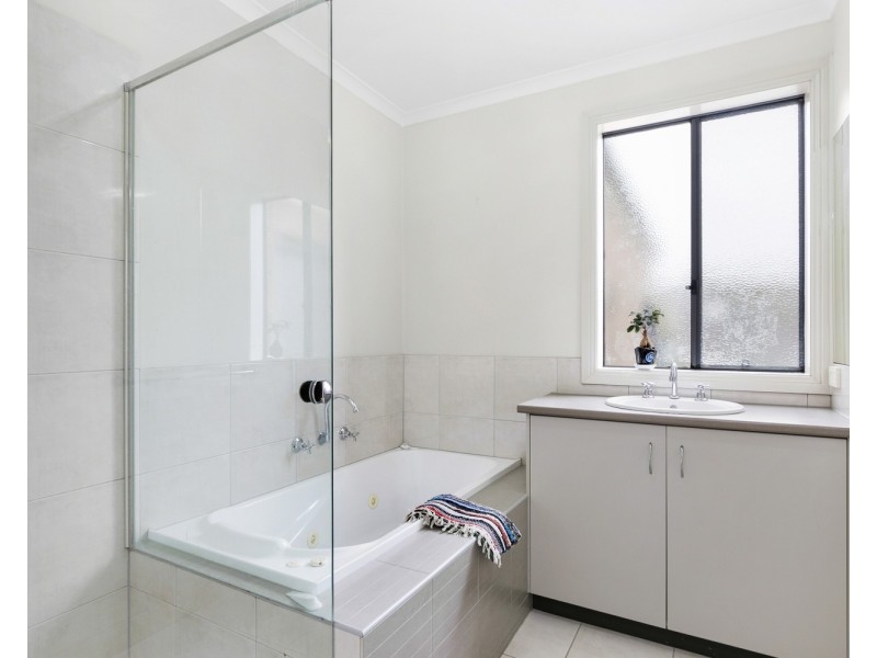 11 Jordyn Close, Winchelsea VIC 3241