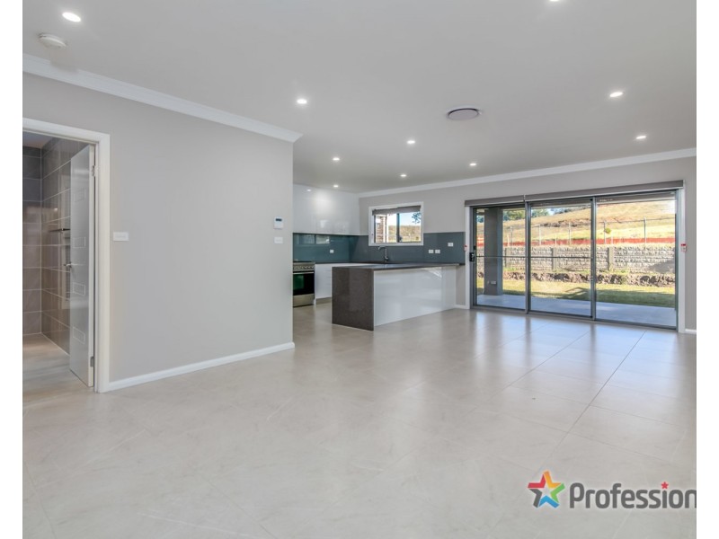 37 Longerenong Avenue, Box Hill NSW 2765