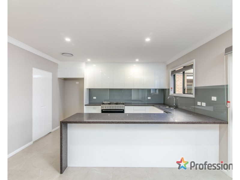 37 Longerenong Avenue, Box Hill NSW 2765