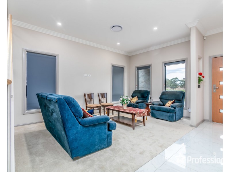 51 Longerenong Avenue, Box Hill NSW 2765