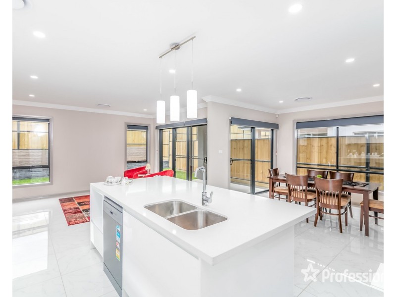 51 Longerenong Avenue, Box Hill NSW 2765