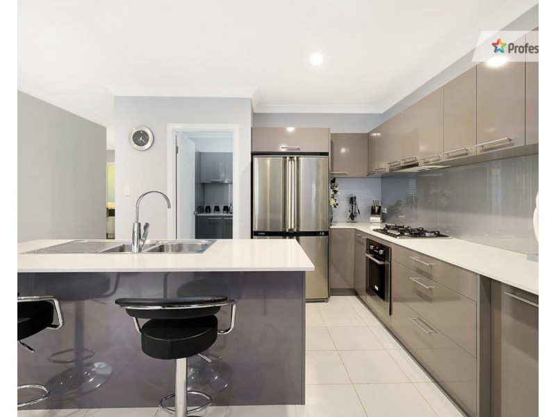 17 Springbrook Boulevard, Kellyville NSW 2155