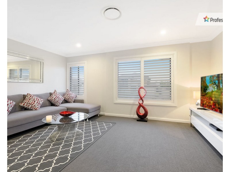 17 Springbrook Boulevard, Kellyville NSW 2155