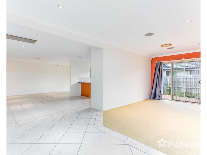 19 Weeroona Place, Rouse Hill NSW 2155
