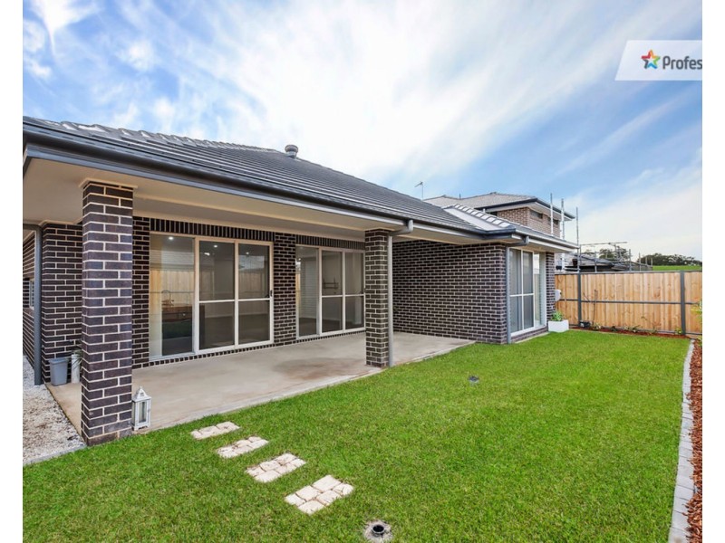 14 Cormo Way, Box Hill NSW 2765