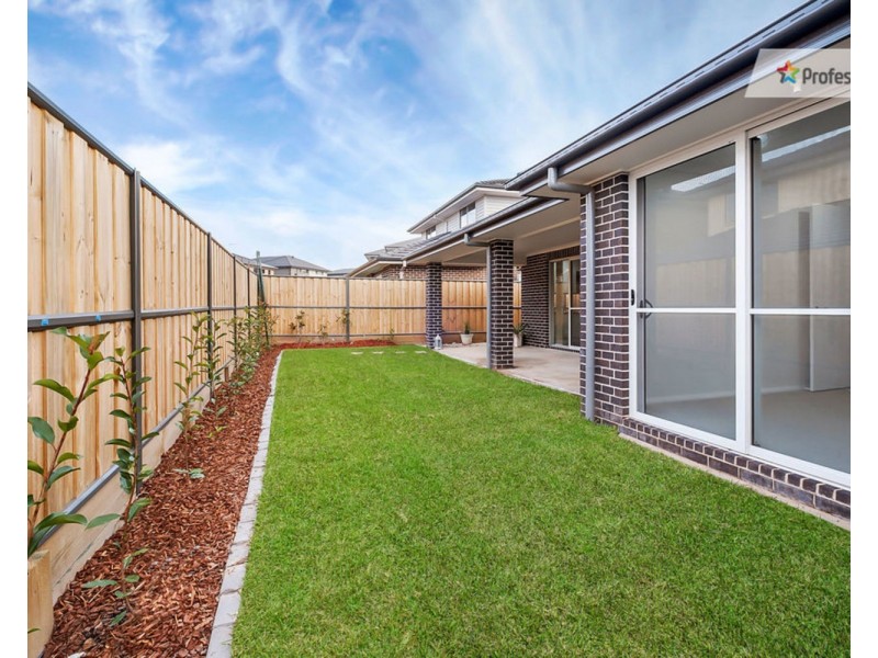 14 Cormo Way, Box Hill NSW 2765