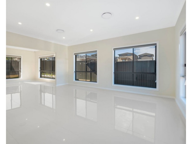 12 Nix Street, Box Hill NSW 2765