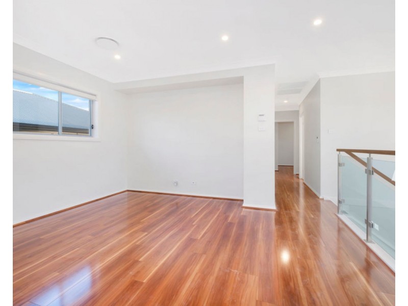 35 Longerenong Avenue, Box Hill NSW 2765