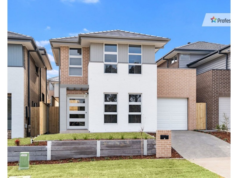 33 Thorpe Way, Box Hill NSW 2765