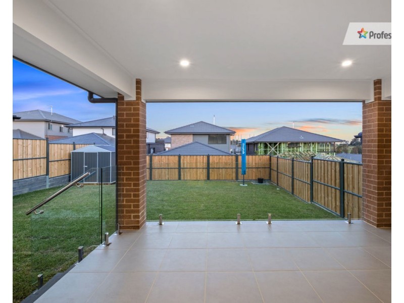 32 Centaurus Way, Box Hill NSW 2765