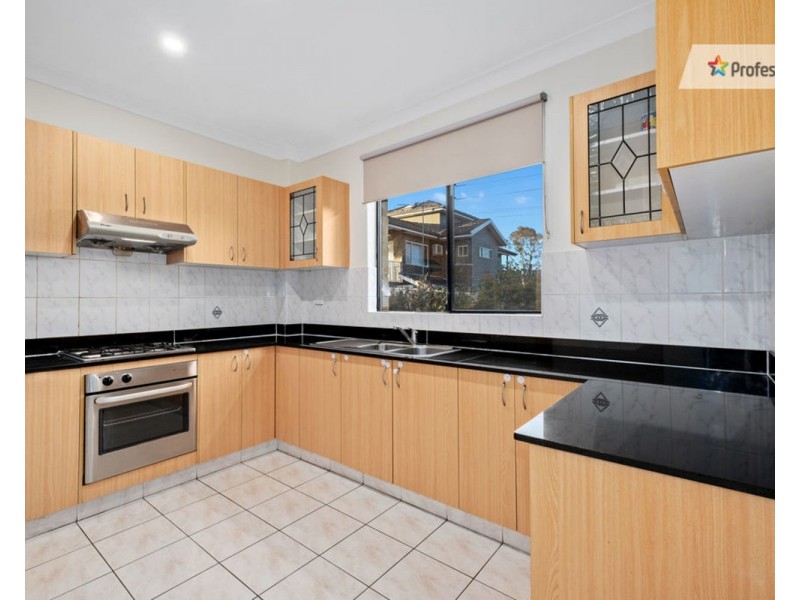 9/8-12 Fitzwilliam Road, Old Toongabbie NSW 2146