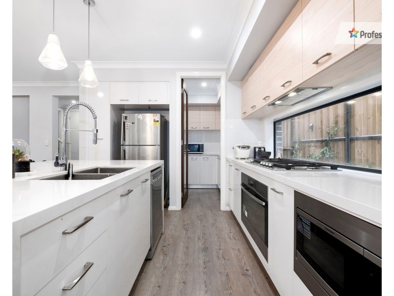 6 Capella Street, Box Hill NSW 2765