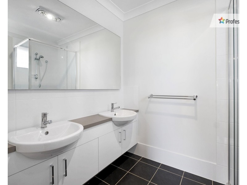 129 Flemington Parkway, Box Hill NSW 2765