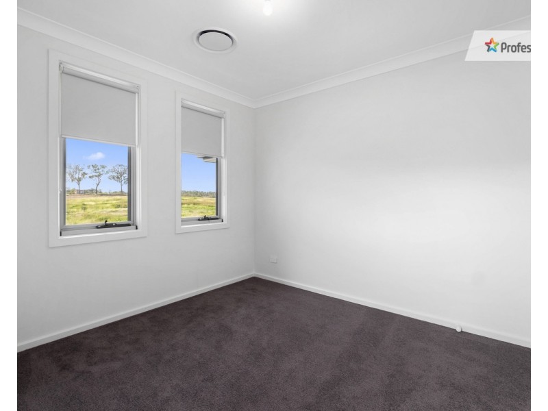 129 Flemington Parkway, Box Hill NSW 2765