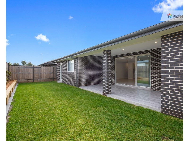 7 Cormo Way, Box Hill NSW 2765