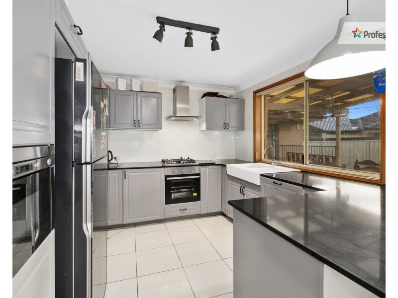 20 Lyndel Close, Quakers Hill NSW 2763