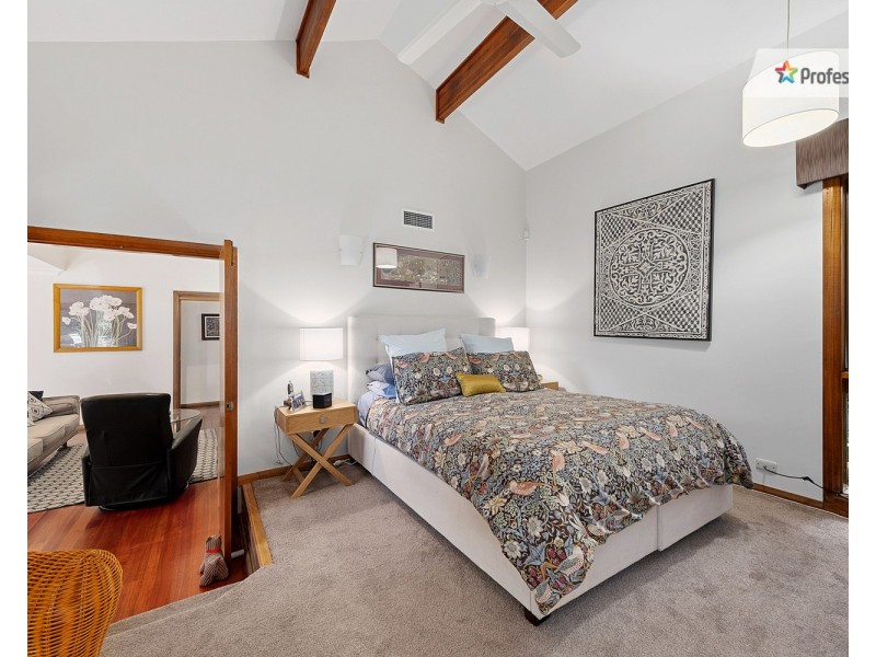 11 Kookaburra Place, West Pennant Hills NSW 2125