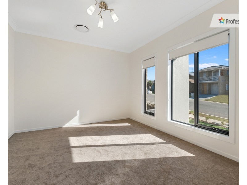 9 Dressage Street, Box Hill NSW 2765
