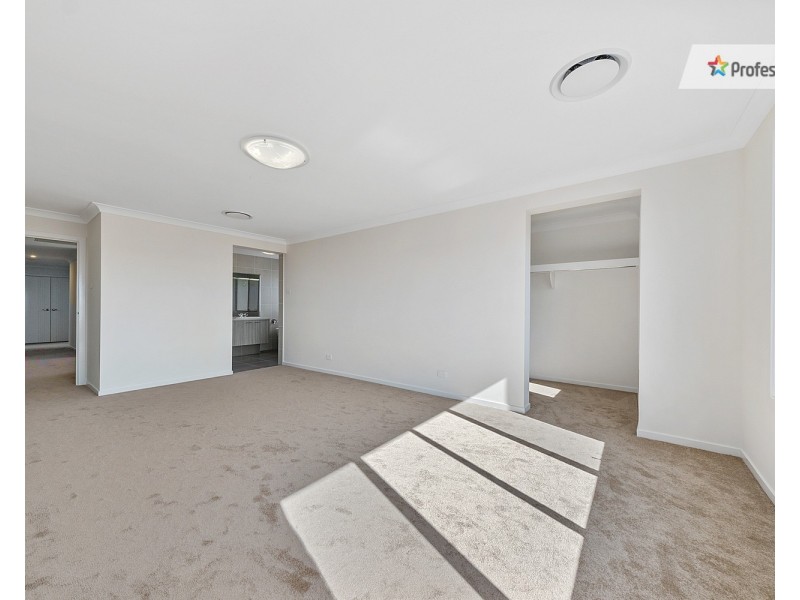 9 Dressage Street, Box Hill NSW 2765