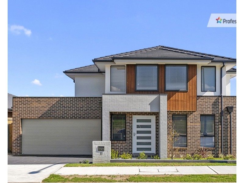 11 Brahman Road, Box Hill NSW 2765