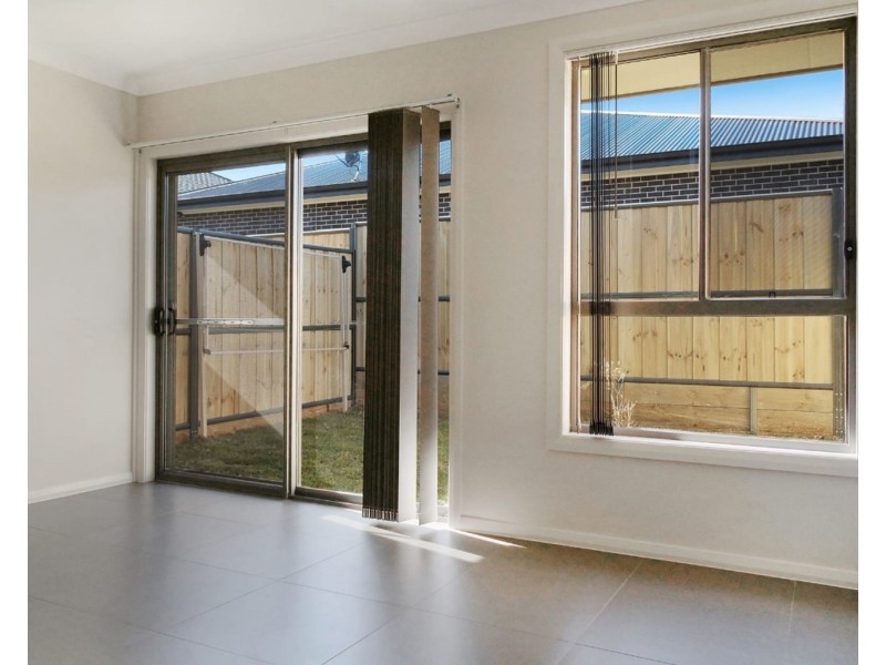 15a Dolomite Road, Box Hill NSW 2765