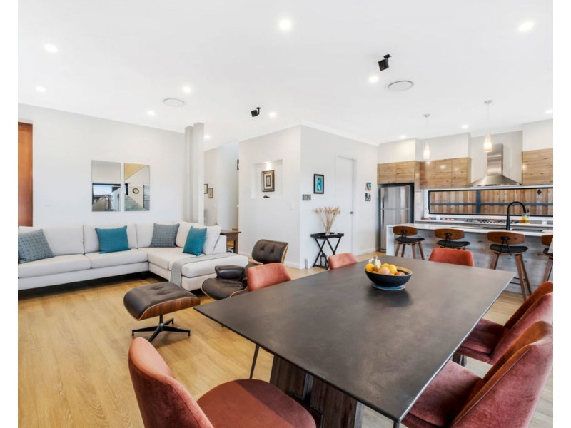 7 Hannaford Avenue, Box Hill NSW 2765