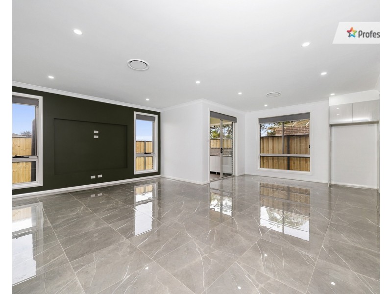 40 Flemington Parkway, Box Hill NSW 2765