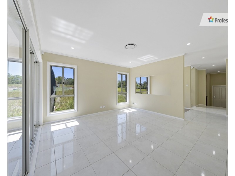 3 Aquarius Way, Box Hill NSW 2765