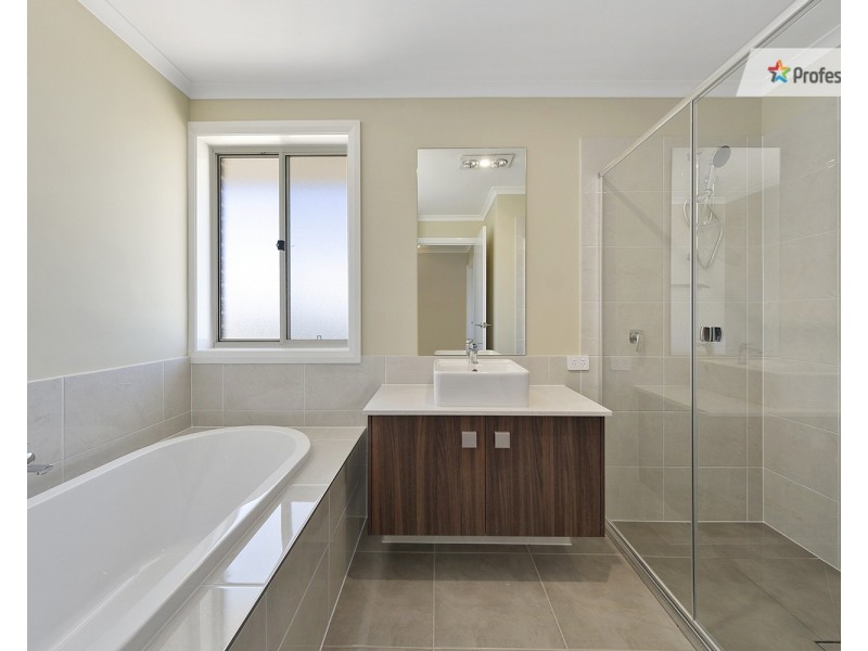 3 Aquarius Way, Box Hill NSW 2765